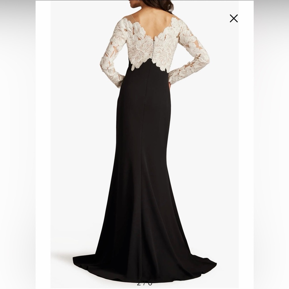 NEW Tadashi Shoji Black Gown with Ivory Lace Bodice Size 2 - Picture 2 of 13